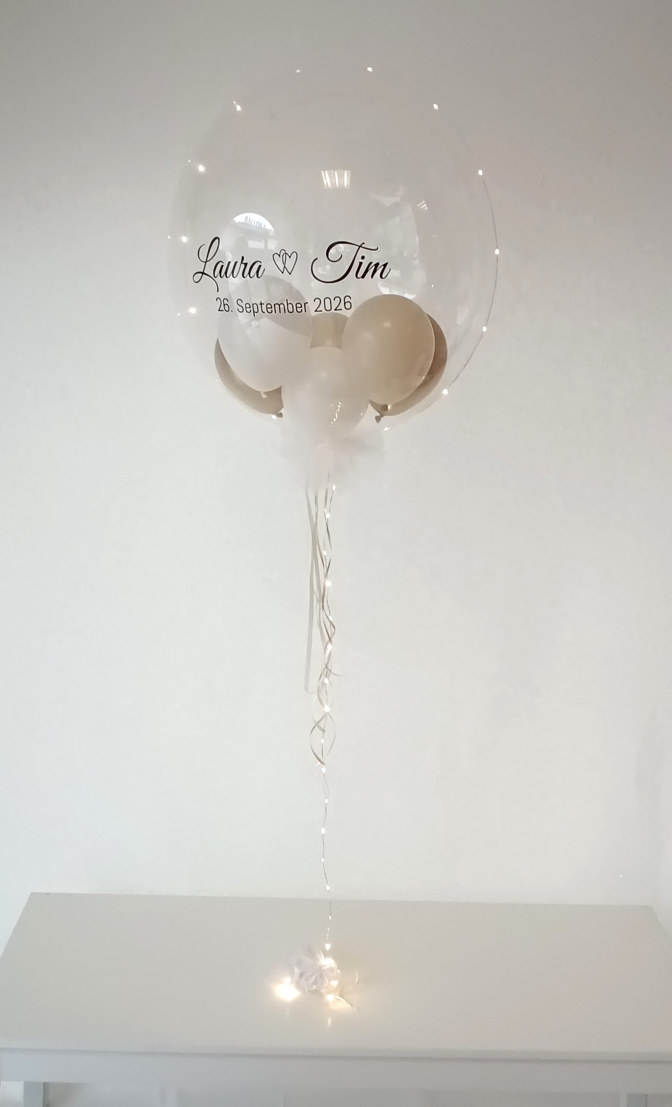 Bubble Ballon personalisiert mit Lichterkette