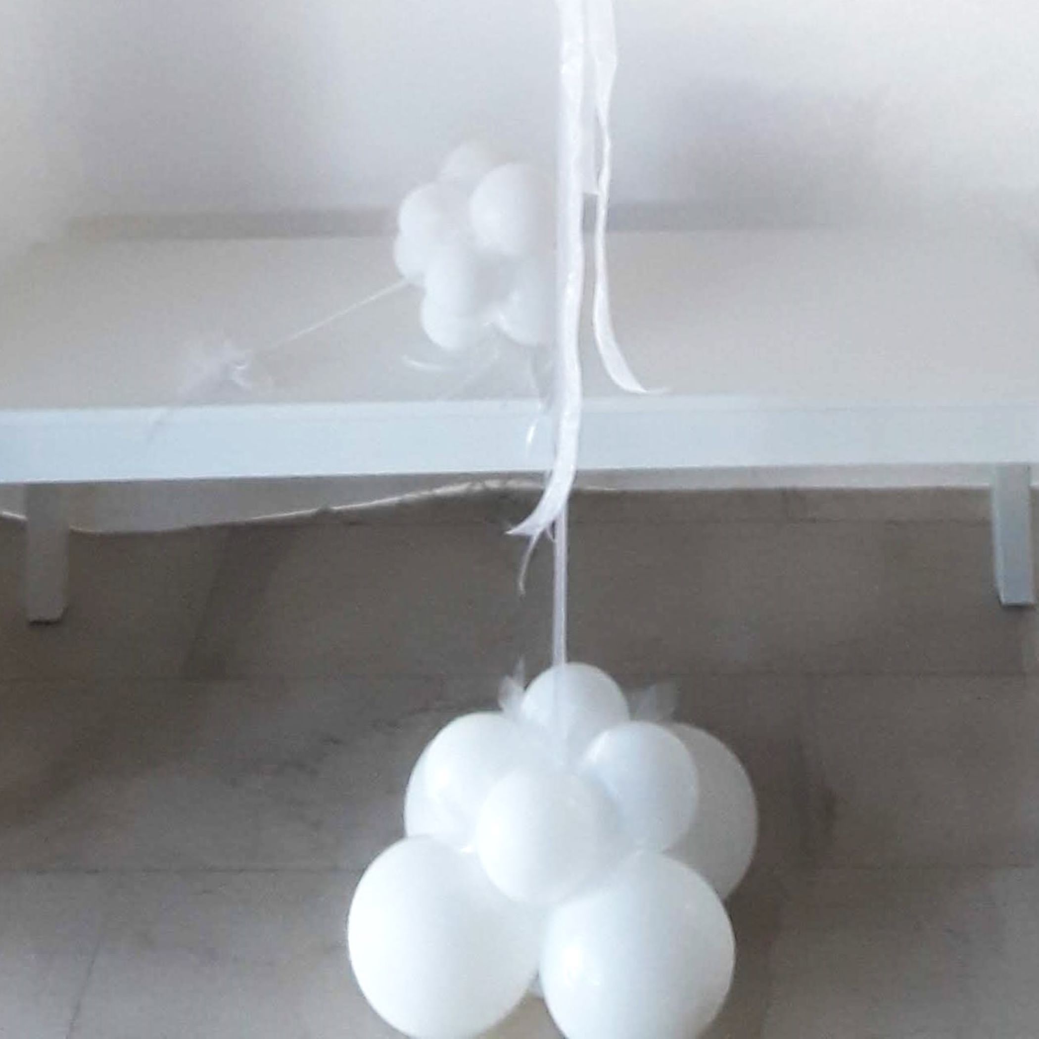 Delux-Ballon Fuß und Nadel